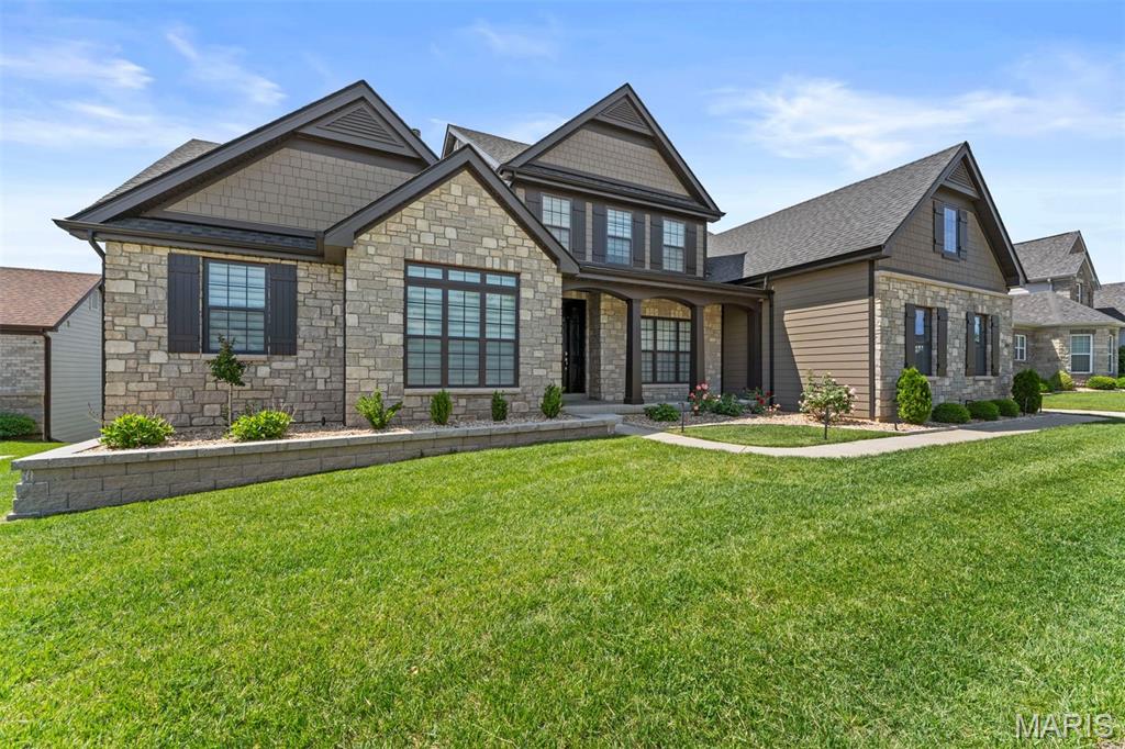 16936 Lake Meadow