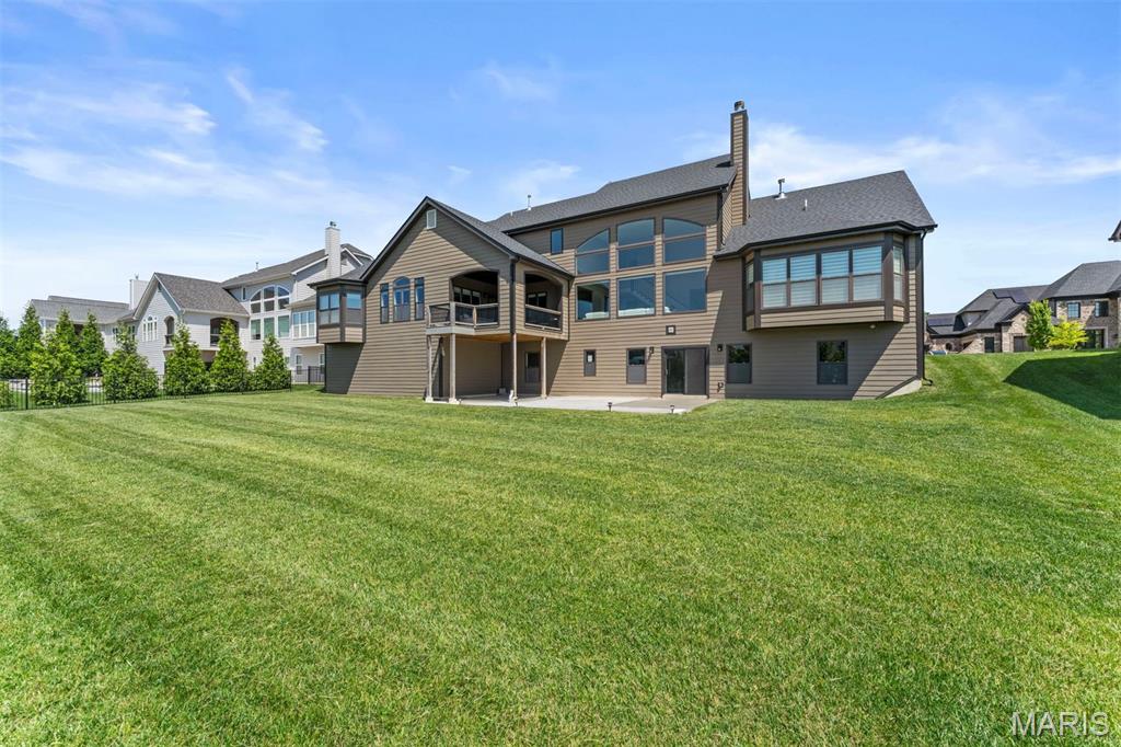 16936 Lake Meadow