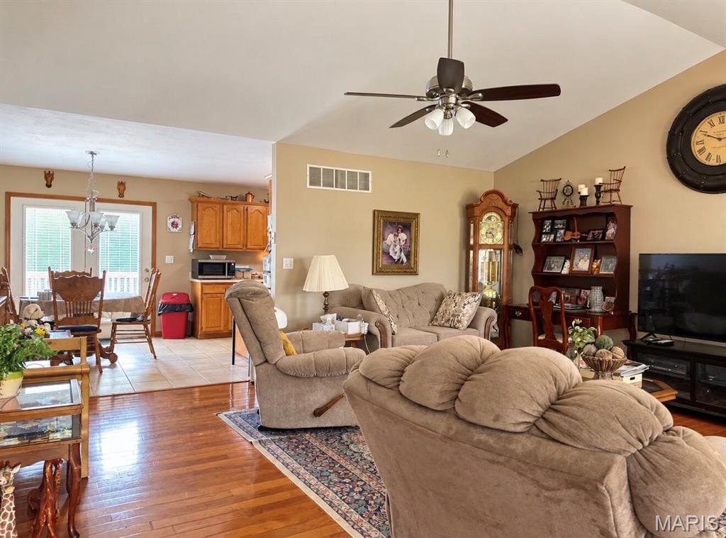 196 Indian Prairie Lane