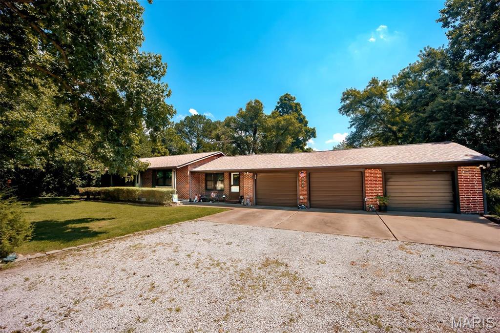 324 Cys Lane