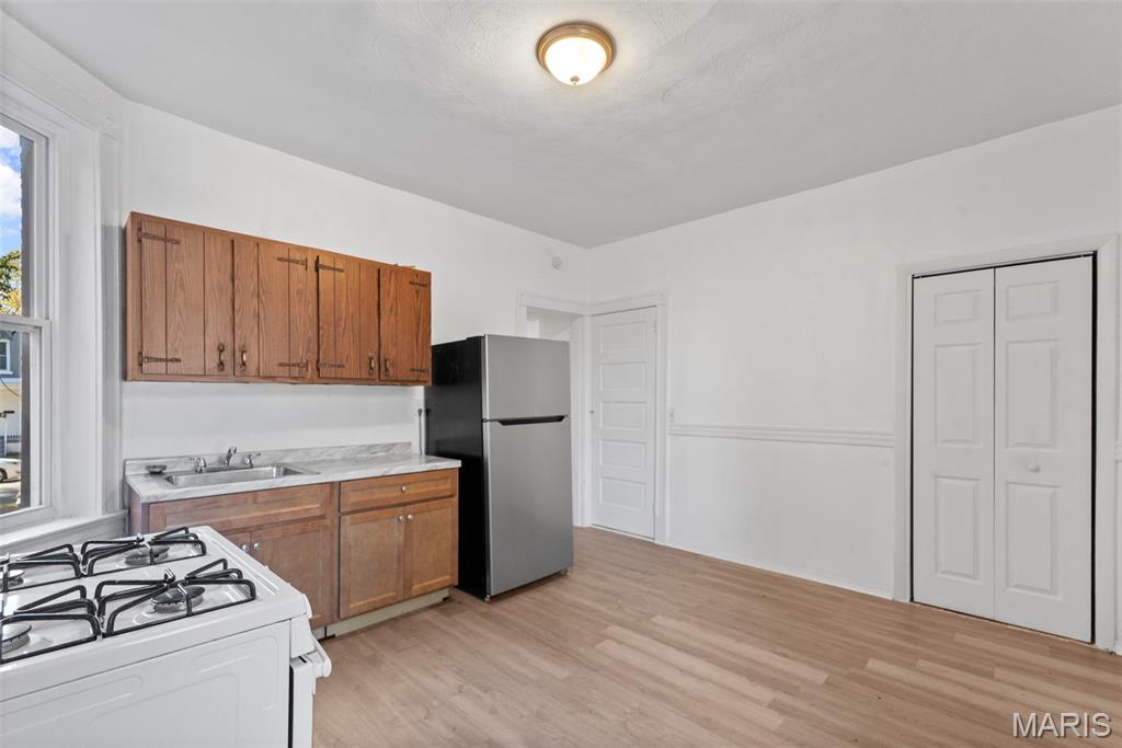 Guckers Add - Residential Income