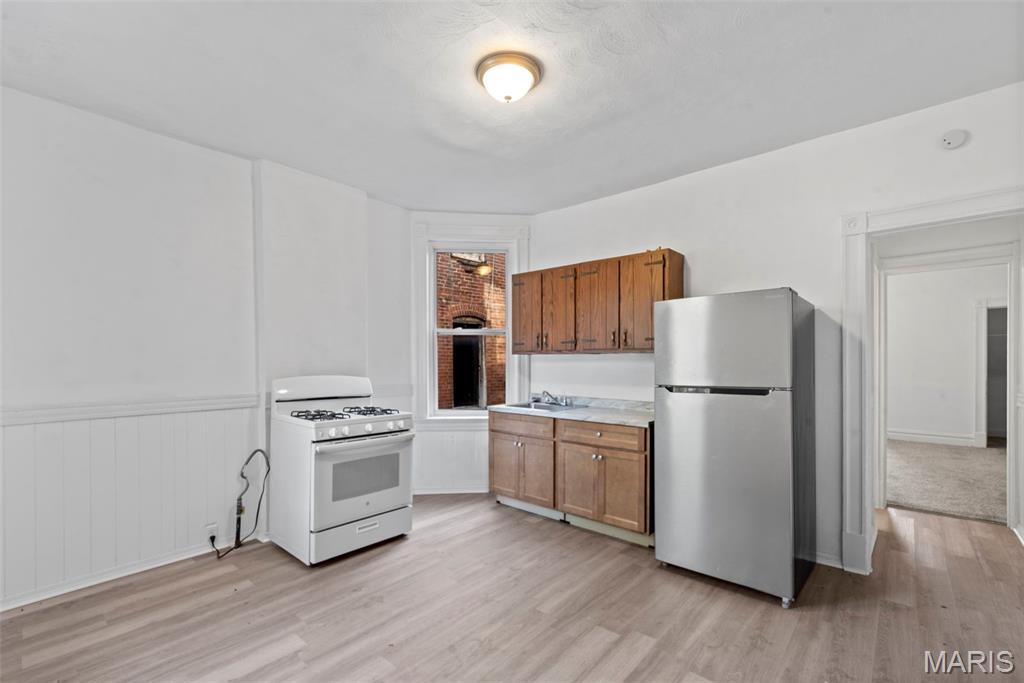 Guckers Add - Residential Income