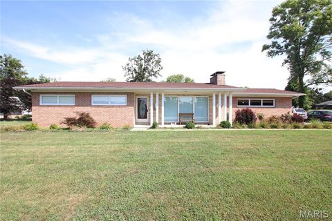 831 S Mansion Street Sullivan MO 63080