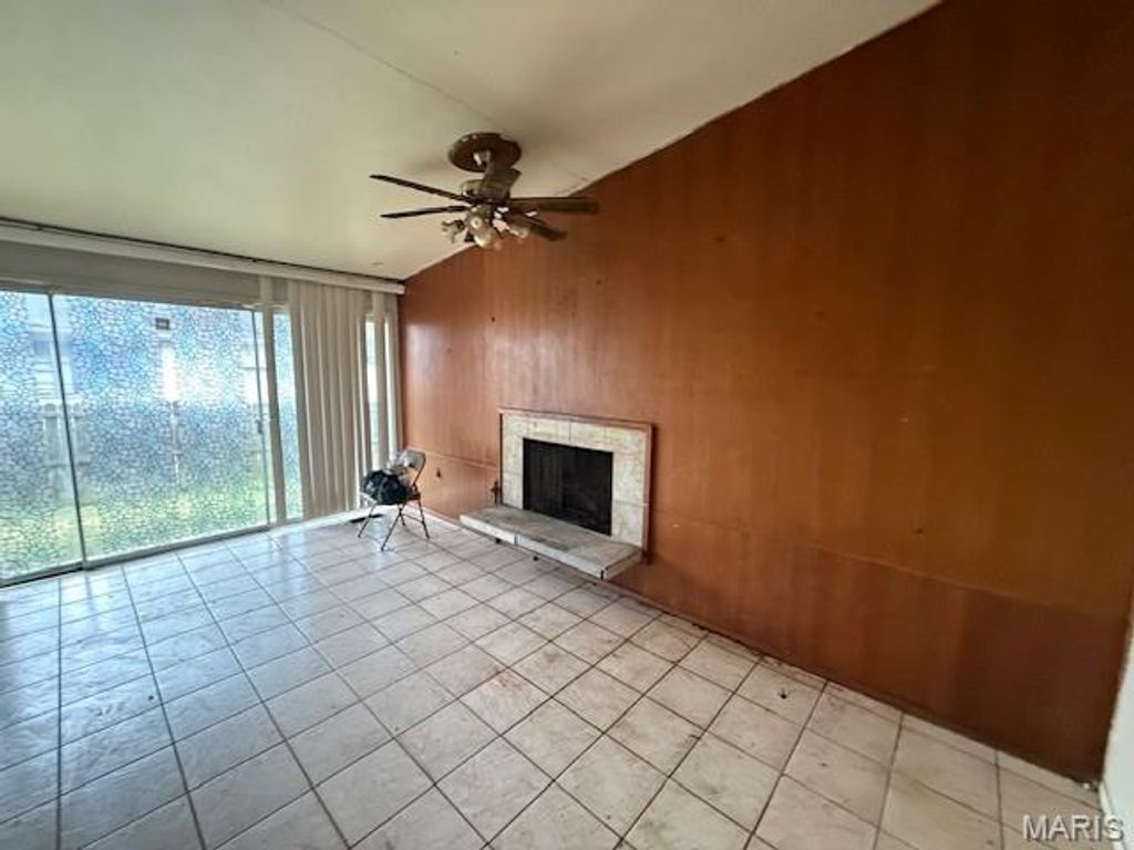 Photo of 10027 Grosvenor Drive, St Louis, MO 63137 (MLS # 26020470)