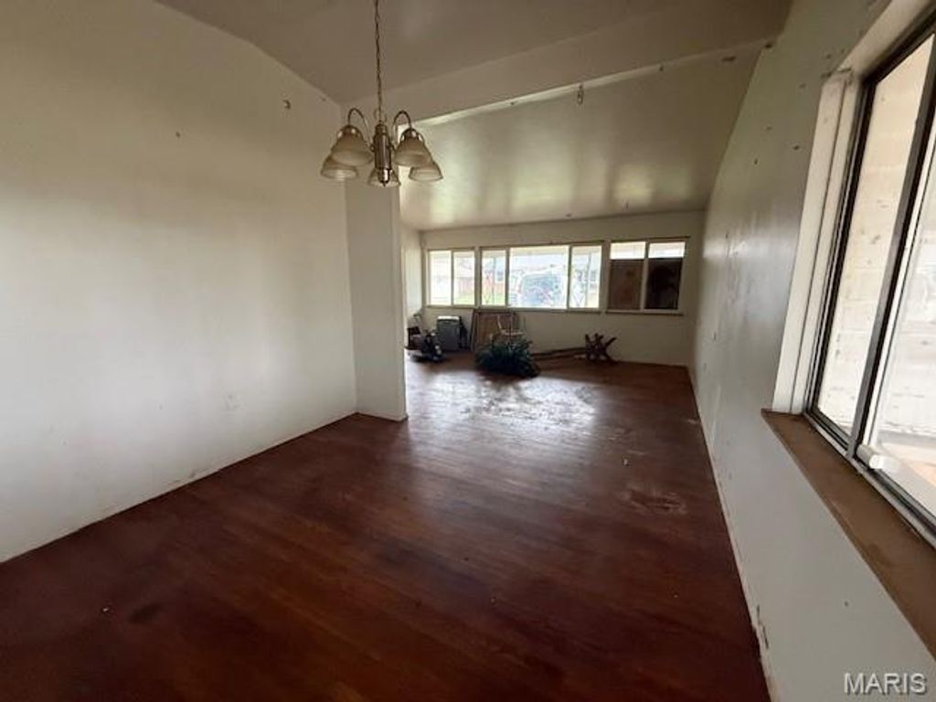 Photo of 10027 Grosvenor Drive, St Louis, MO 63137 (MLS # 26020470)