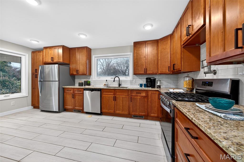 3208 High Ridge Heights