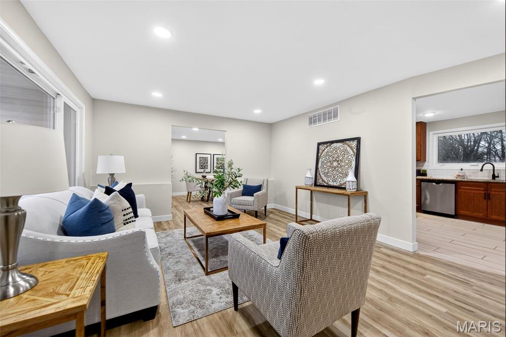 3208 High Ridge Heights