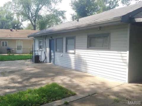 Tiny photo for 1238 Maple Avenue, Unincorporated, MO 63138 (MLS # 26046899)
