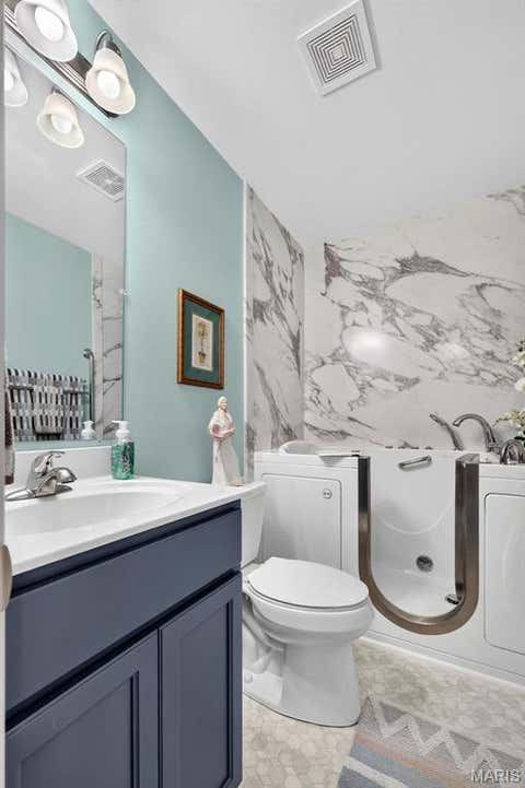 Tiny photo for 380 Steam Engine Court, Troy, MO 63379 (MLS # 26044474)
