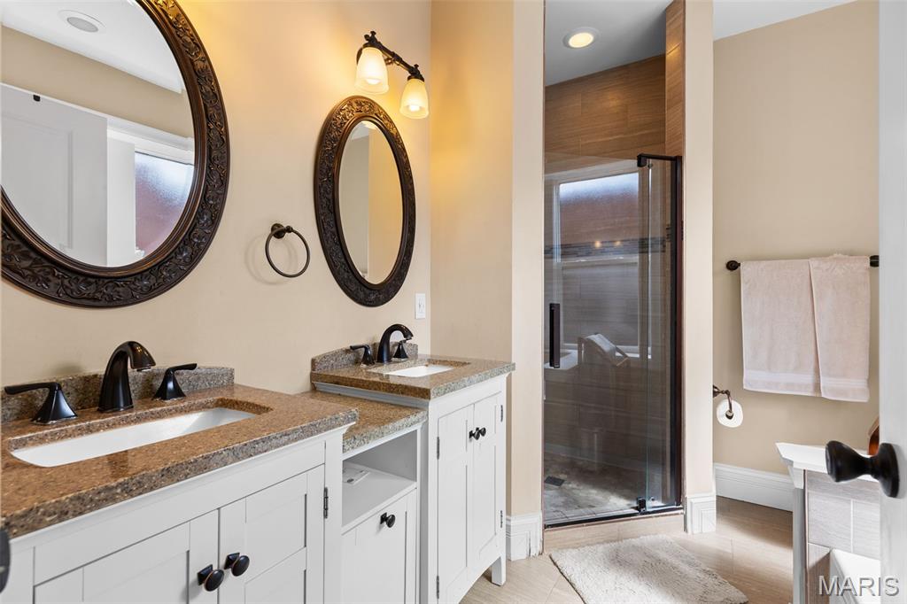 4623 Shenandoah Avenue-Condos - Residential