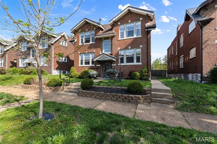 Open Sun 4/19 1-3pm.  The builder spared no expense in this beautifully updated townhouse where high-end finishes blend seamlessly with rich historic details. Elegant moldings, classic woodwork, and gleaming hardwood floors create timeless charm throughout, while large East-facing windows fill the home with warm natural light. Completely renovated, this 3-bedroom, 2.5-bath home features an open-concept kitchen designed for both everyday living and entertaining. Highlights include a large center island with seating, 42” cabinetry, sleek granite countertops, and high-end stainless steel appliances. The kitchen flows effortlessly into the dining area, which opens onto a spacious deck overlooking the rear yard—complete with a cozy fire pit, custom built-ins, and an attached garage-port.
Upstairs, you’ll find three generously sized bedrooms, two full bathrooms, and a conveniently located laundry closet near the primary suite. The serene primary retreat boasts a tray ceiling, dual walk-in closets, and a luxurious en-suite bath with beautiful countertops, a separate shower, and a deep soaking tub. Ideally situated just blocks from Tower Grove Park and the Missouri Botanical Garden, this home also offers quick access to the vibrant dining and shopping of The Hill and is just steps from the Kingshighway library. A brand new dedicated commuter bike lane nearby provides easy connectivity to the Central West End, Washington University, and Forest Park. This location has top-tier walkability, historic charm, and vibrant urban amenities!