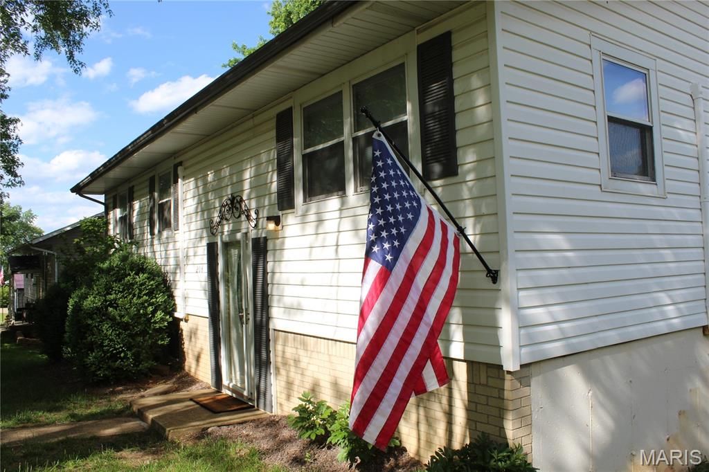 Photo of 208 Spring Drive, Bonne Terre, MO 63628 (MLS # 26029674)