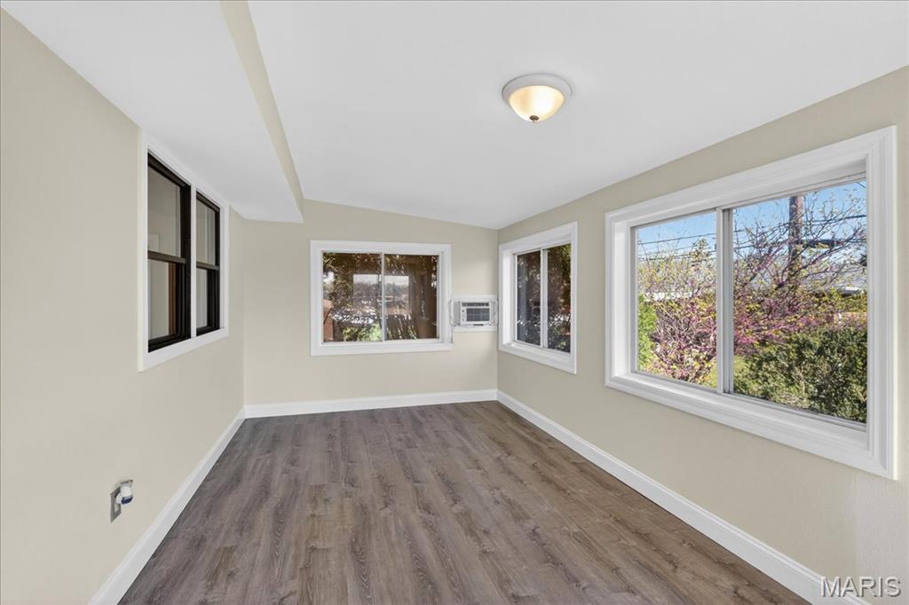 Susan Gardens 1 - Residential