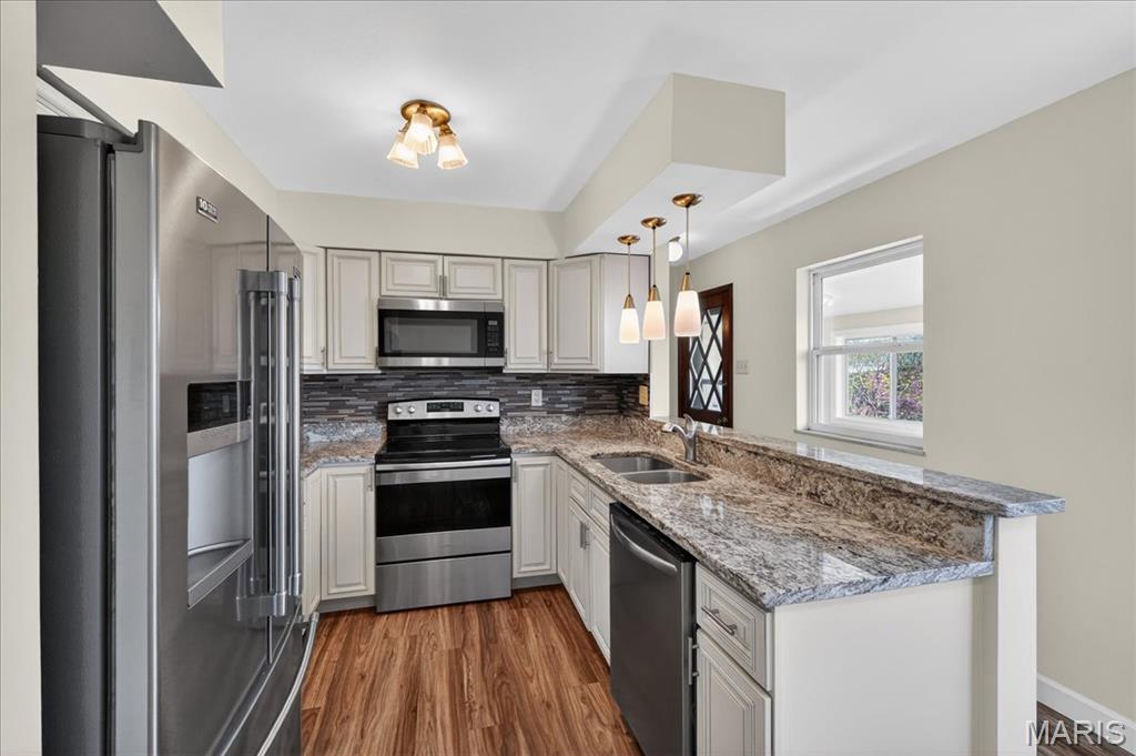 Susan Gardens 1 - Residential