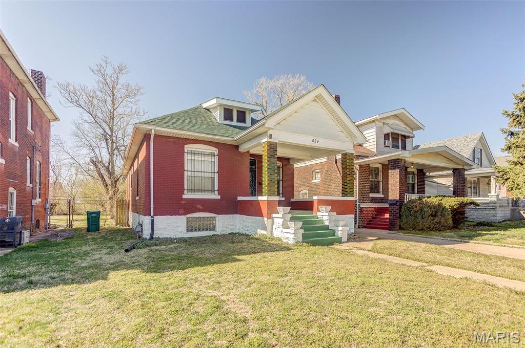 East St Louis, Illinois 62205, United States, 2 Bedrooms Bedrooms, ,1 BathroomBathrooms,Residential,Active,92847