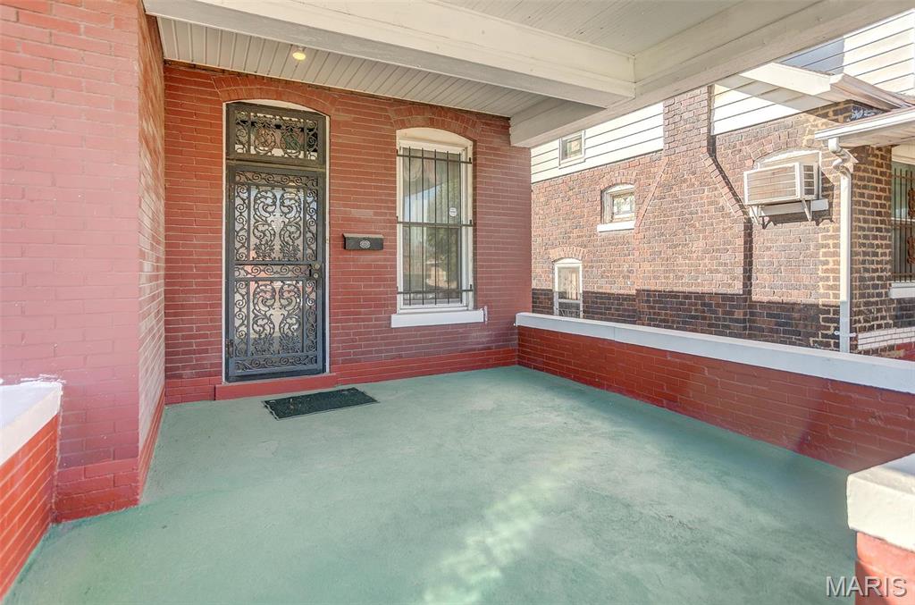 East St Louis, Illinois 62205, United States, 2 Bedrooms Bedrooms, ,1 BathroomBathrooms,Residential,Active,92847