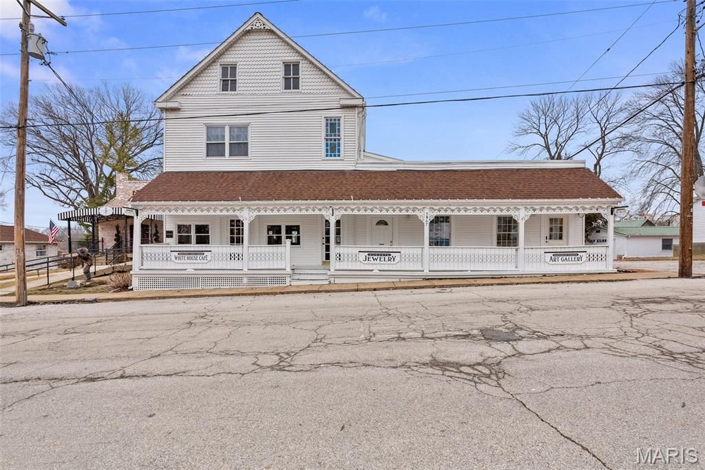 Photo of 5567 Walnut Street, Augusta, MO 63332 (MLS # 26007826)