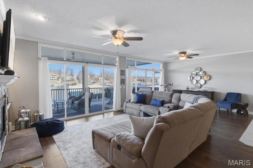 Evergreens on the Lake - Residential