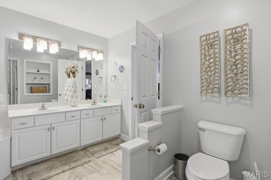 Evergreens on the Lake - Residential