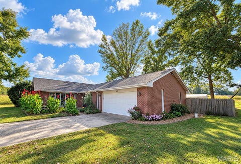 Photo of 2733 Plymouth Drive, Mount Sterling, MO 65062 (MLS # 26068506)