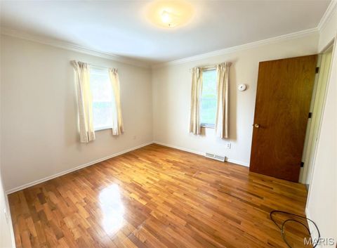 Tiny photo for 5 Milky Way Drive, St Charles, MO 63304 (MLS # 26030925)