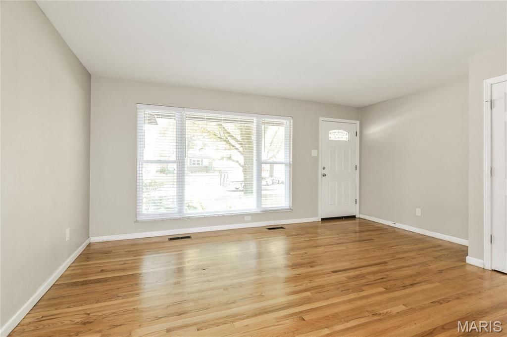 Photo of 1905 Apple Blossom Court, Florissant, MO 63031 (MLS # 25073597)