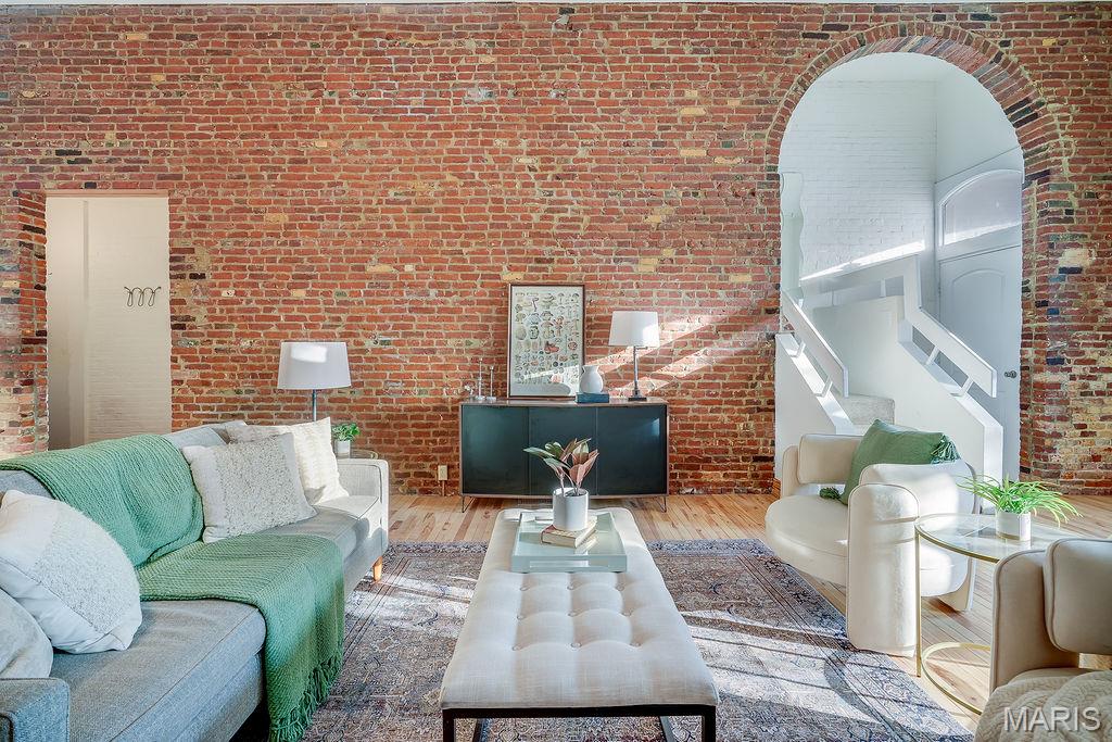 1021 Lafayette Avenue