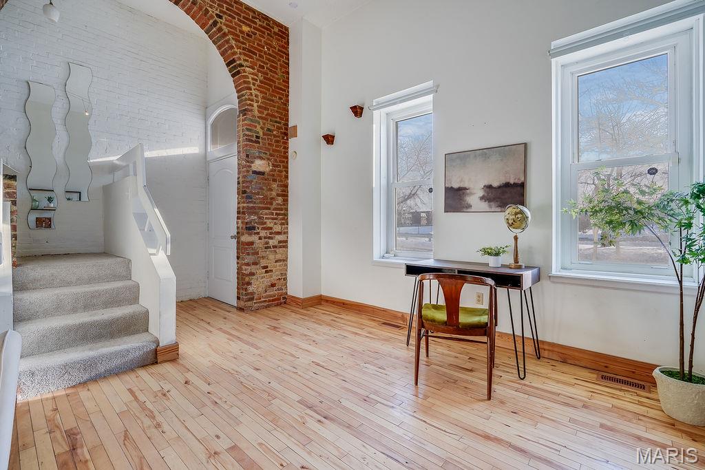 1021 Lafayette Avenue