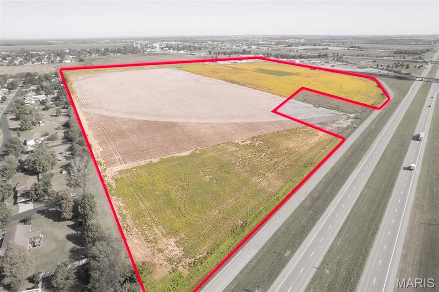 Located on the northwest corner of I-55 and I-57 inside Sikeston City limits, this ground is in a prime location for commercial development.  This property can be accessed via Ables Road or County Line Road.  Owner will subdivide into smaller tracts.  There is power, water and sewer available, all provided by Sikeston Board of Municipal Utilities.