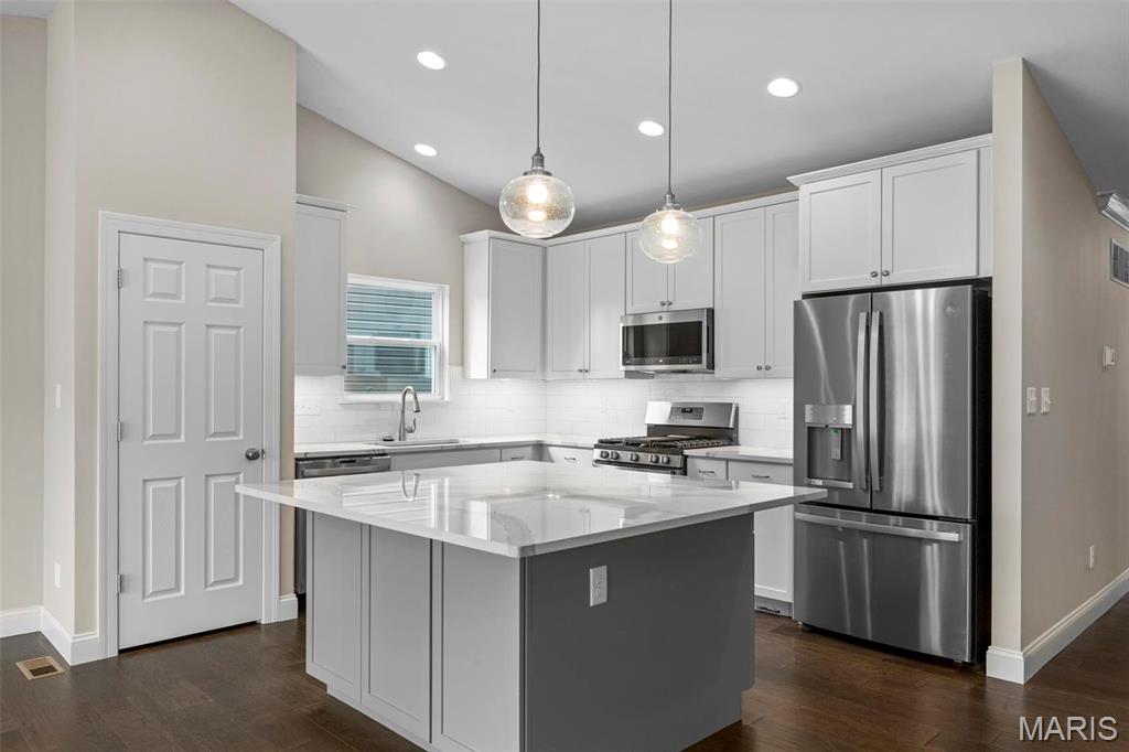 Bella Terra - Residential