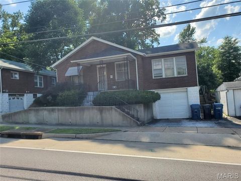 2937 N Hanley Road Bel Ridge MO 63121
