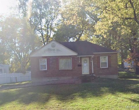 3554 Westridge Lane St Ann MO 63074