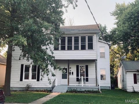 311 W Chester Street Pinckneyville IL 62274