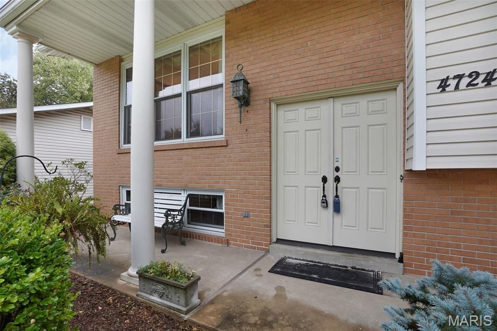 Photo of 4724 Tarlton Drive, St Louis, MO 63128 (MLS # 25072745)