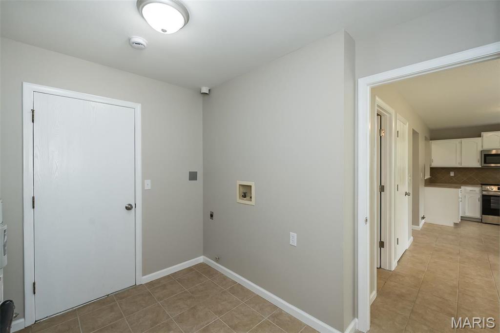 St Charles, Missouri 63303, United States, 1 Bedroom Bedrooms, ,2 BathroomsBathrooms,Residential,Active,122304