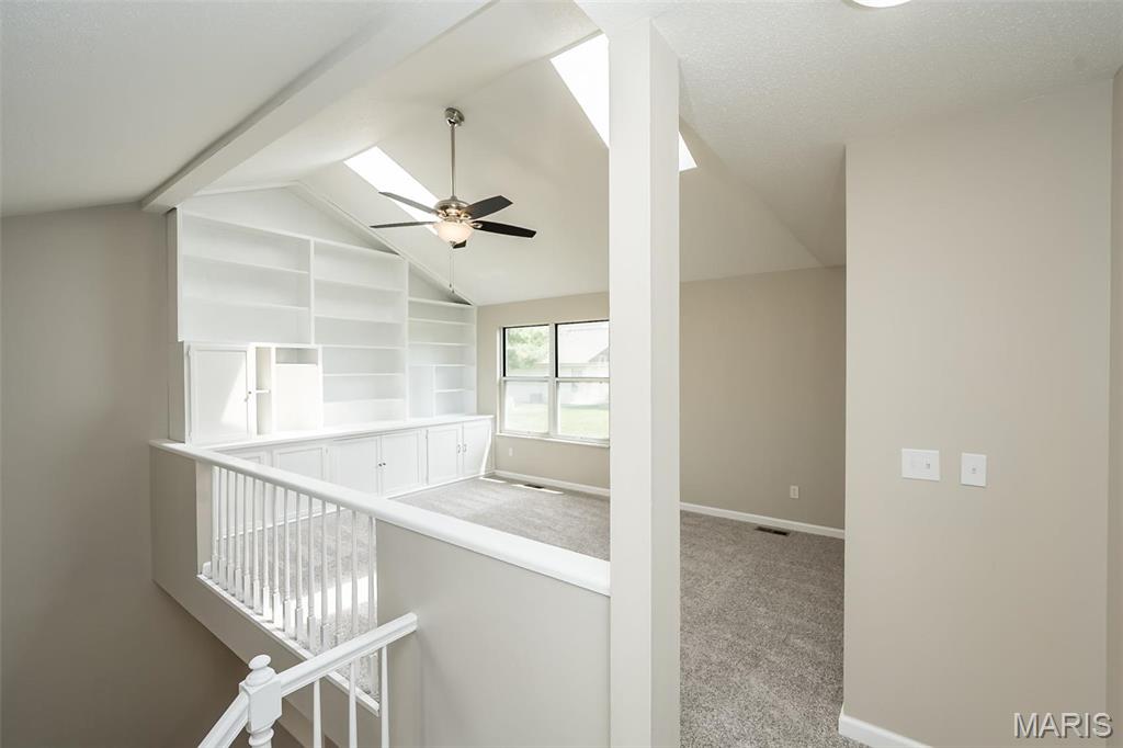 St Charles, Missouri 63303, United States, 1 Bedroom Bedrooms, ,2 BathroomsBathrooms,Residential,Active,122304