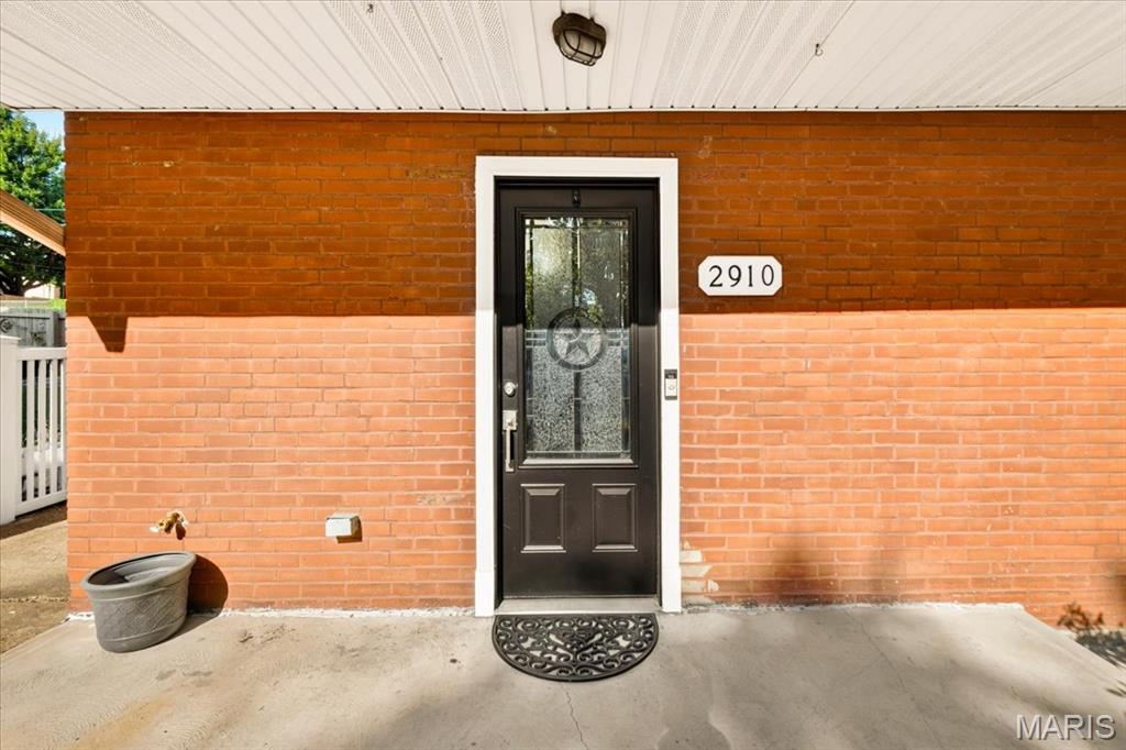 Photo of 2910 Osceola Street, St Louis, MO 63111 (MLS # 26019587)