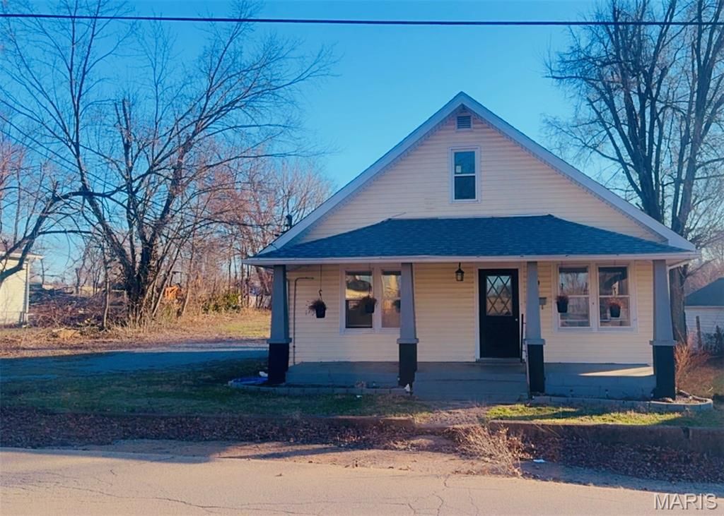 Photo of 403 E Marvin Avenue, Fredericktown, MO 63645 (MLS # 26004259)