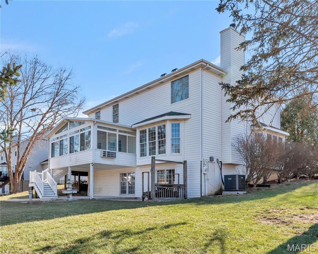 Photo of 2922 Diekamp Farm Trail, St Charles, MO 63303 (MLS # 26003266)