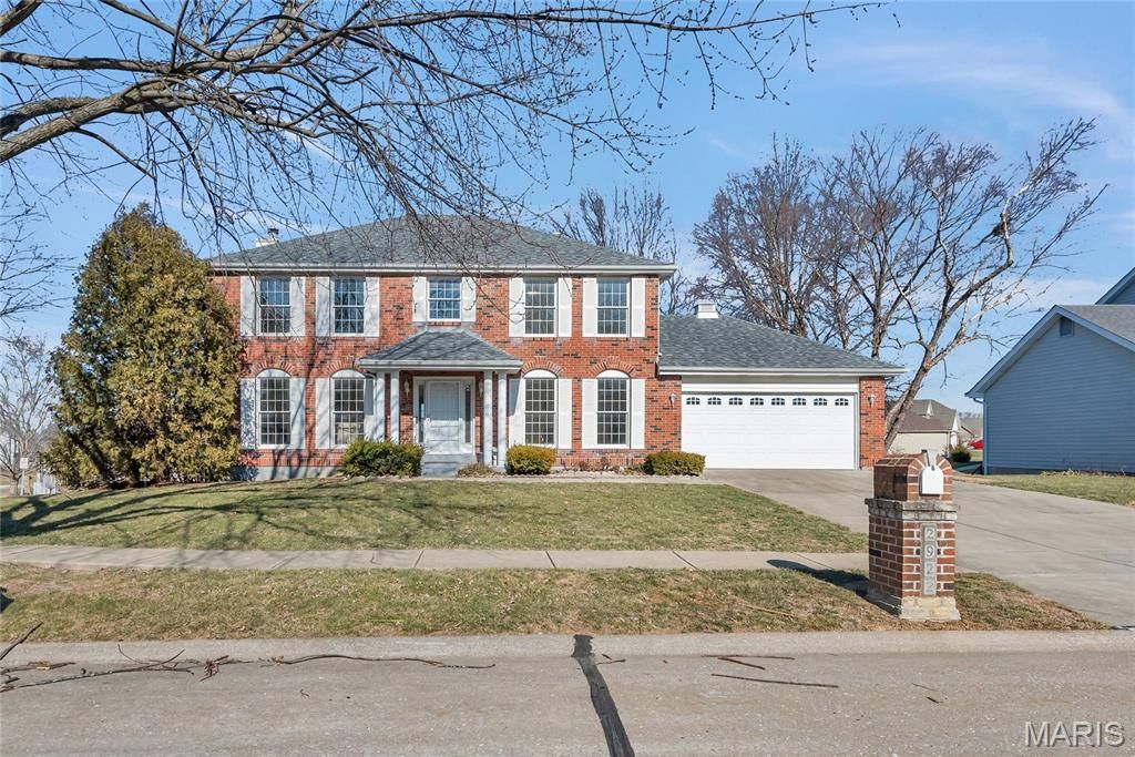 Photo of 2922 Diekamp Farm Trail, St Charles, MO 63303 (MLS # 26003266)