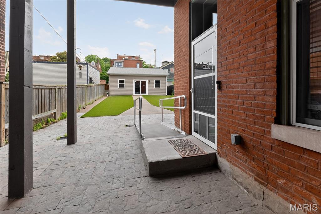 Lynch Add - Residential