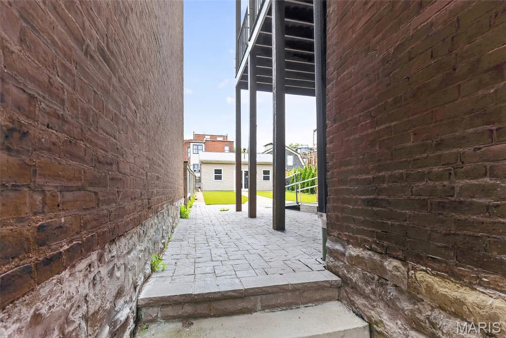 Lynch Add - Residential