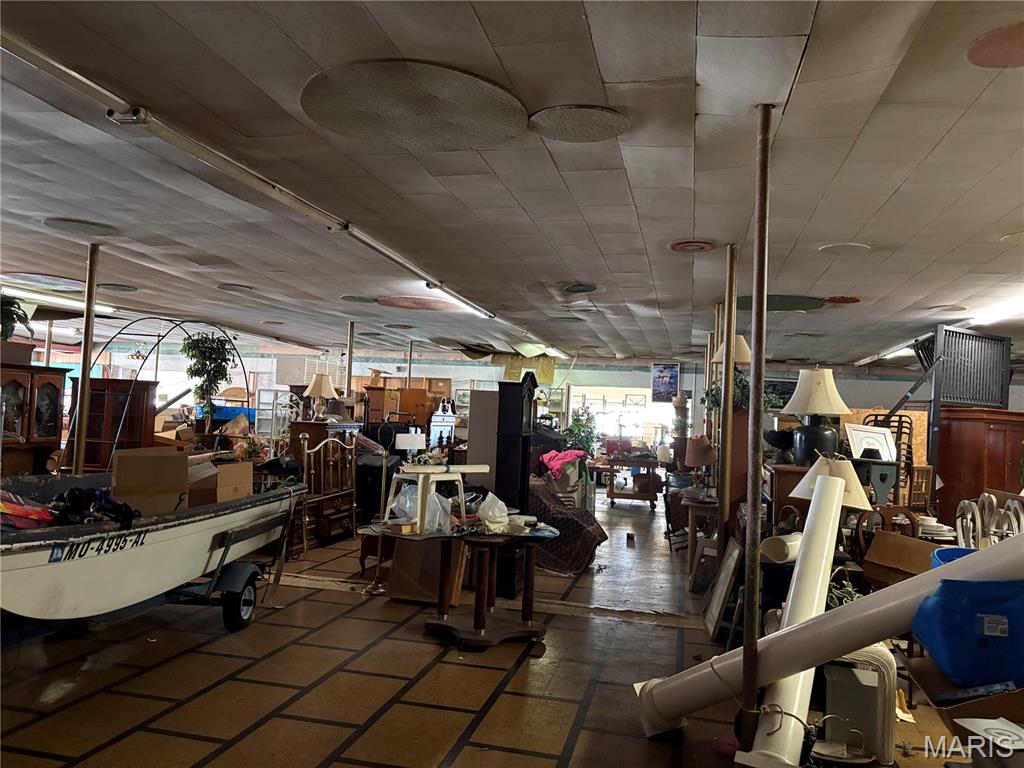 G W Smiths - Commercial Sale