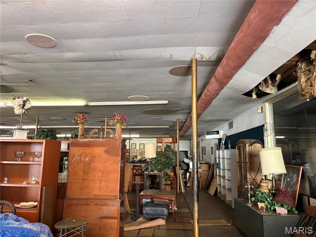 G W Smiths - Commercial Sale