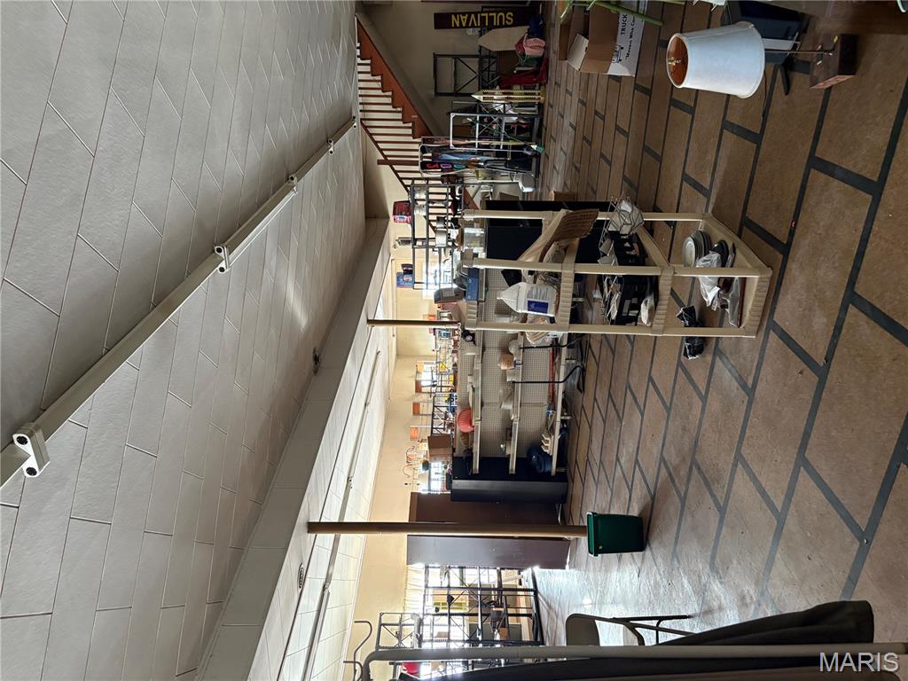 G W Smiths - Commercial Sale