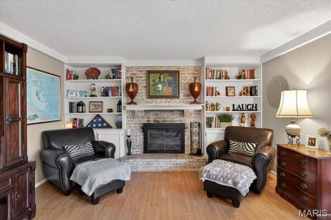 Tiny photo for 15327 Grantley Drive, Chesterfield, MO 63017 (MLS # 26022422)