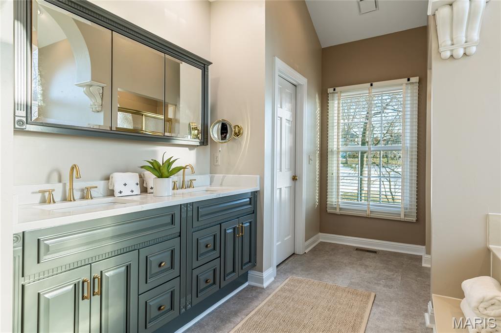 Whitmoor Country Club Estate - Residential