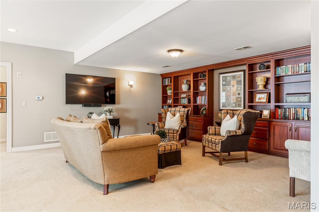 Whitmoor Country Club Estate - Residential