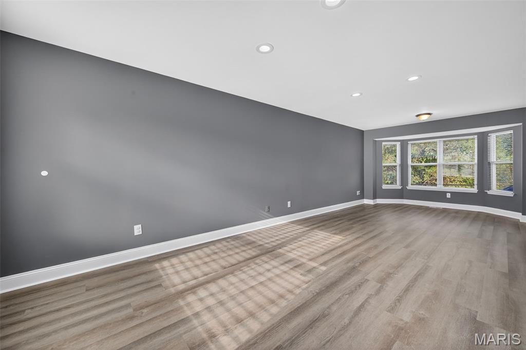 2741 Whitecreek Lane