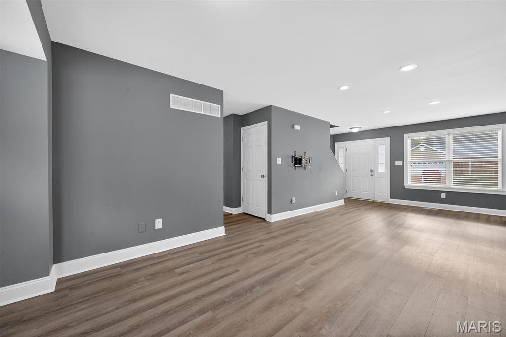 2741 Whitecreek Lane